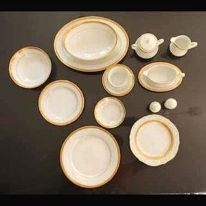 Contemporary “Noritake” -“Essex Gold” Dishwear